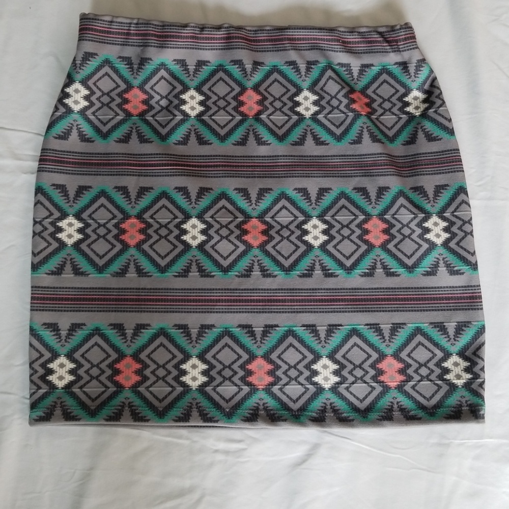 EXHILARATION   Pencil skirt